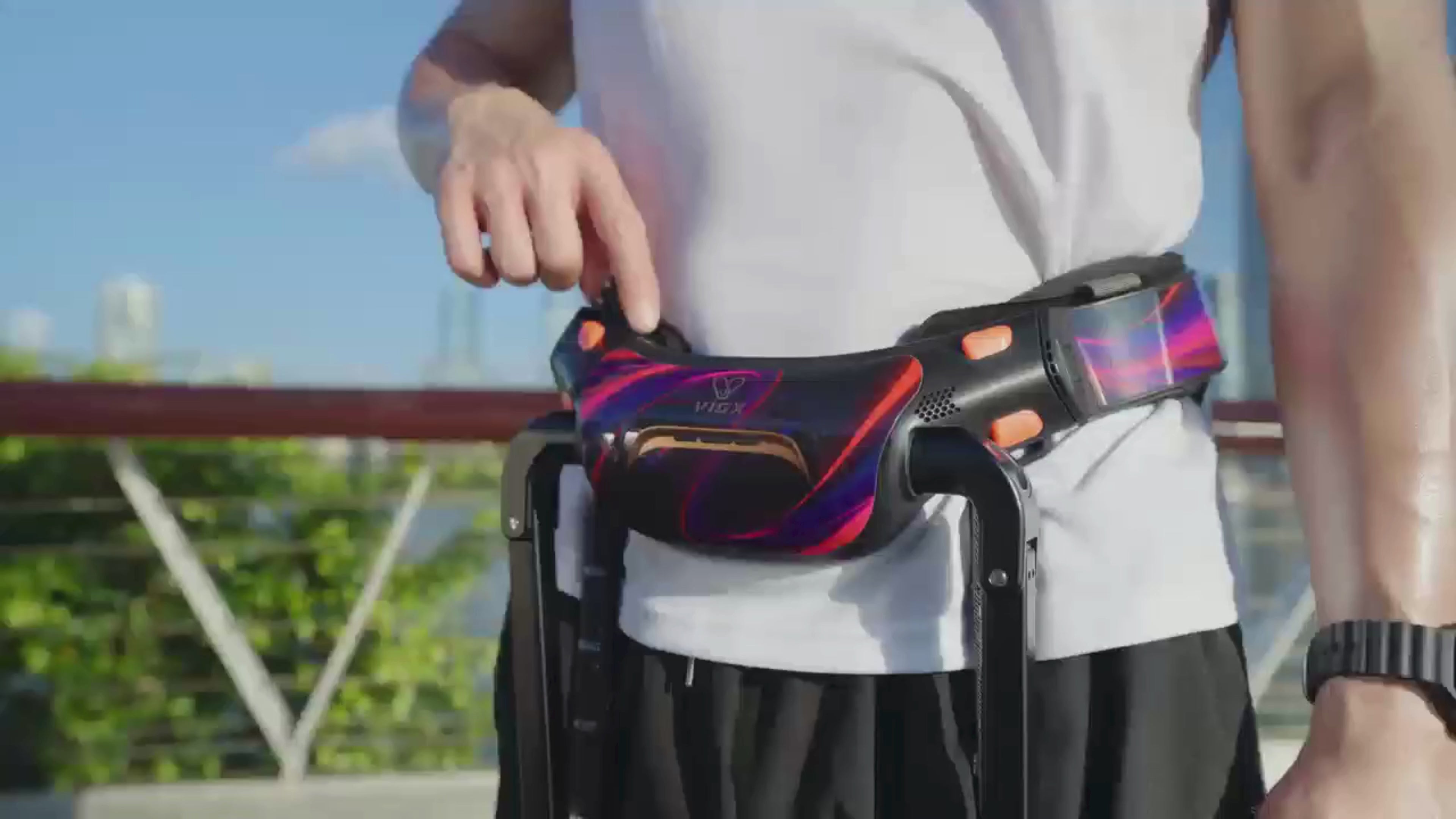 Video laden: Video Exoskelett im Einsatz beim Joggen 